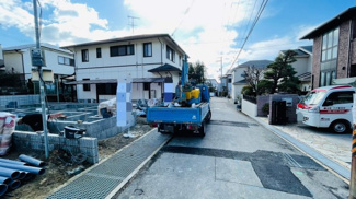 【前面道路含む現地写真】