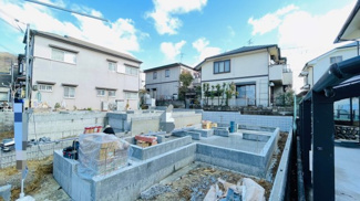 【前面道路含む現地写真】