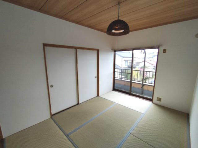 ハイツ72の和室