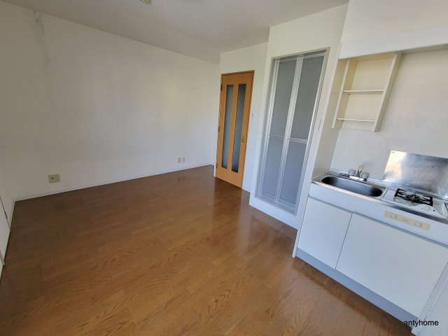 ハイツ丸松　仲介手数料無料の寝室