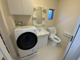 【洗面所】 | アゼリアC