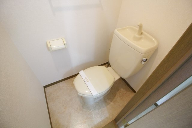 アンフィニＭＡＲＵＥＩのトイレ