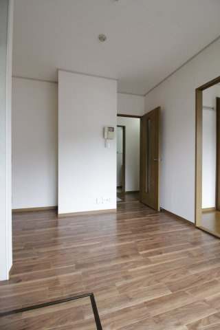アンフィニＭＡＲＵＥＩの居間・リビング