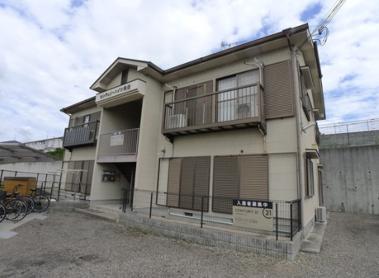 センチュリーハイツ魚住の外観
