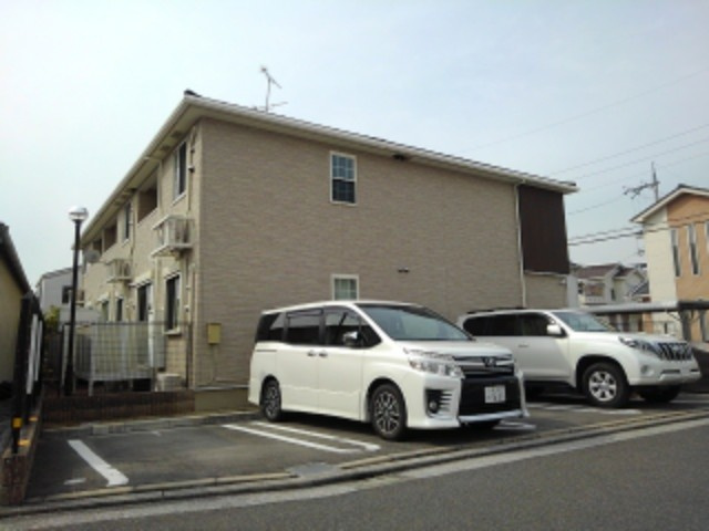 スペーシアⅠ号館の駐車場