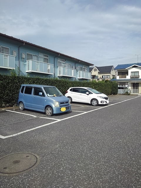 富士ハイツの駐車場