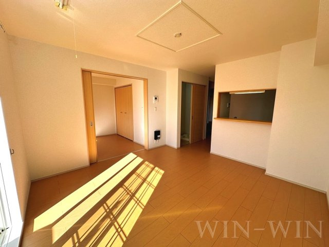 ソレイユ イーストの居間・リビング