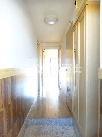 カルディア神田の玄関