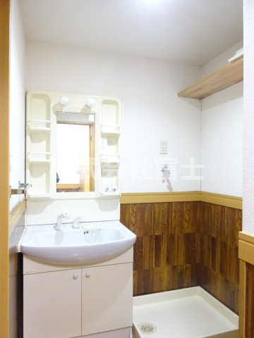 カルディア神田の洗面所