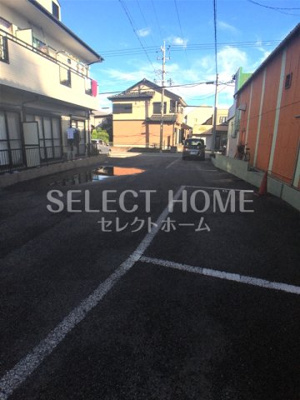 【駐車場】 | エスペランス | 駐車場に車を止められます