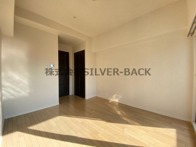 サムティ南堀江LUCEの居間・リビング