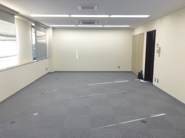 ヒカワザカビルの内装