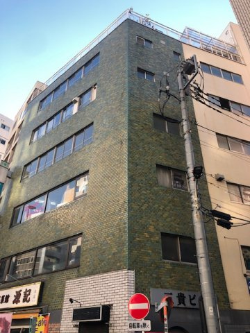 三貴ビルの外観