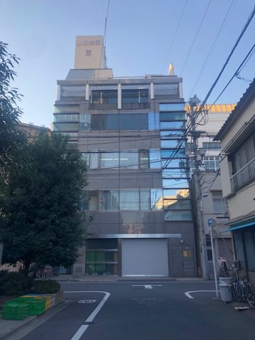 ヤマダビルの外観