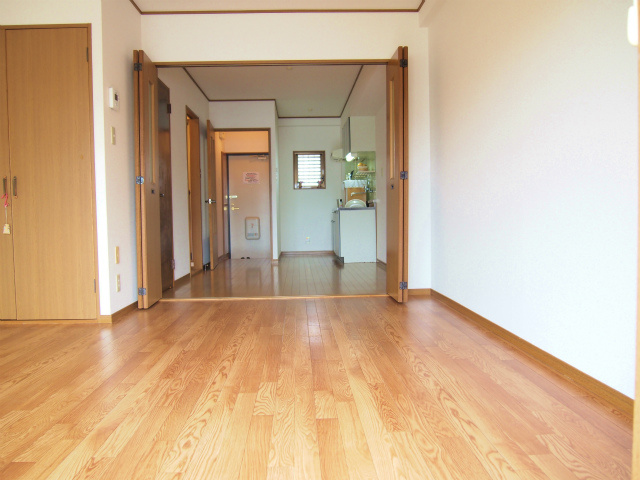 インポート久留米ルビーⅡ【10,000円キャッシュバック対象物件】の洋室|コンパクトで使いやすい洋室です