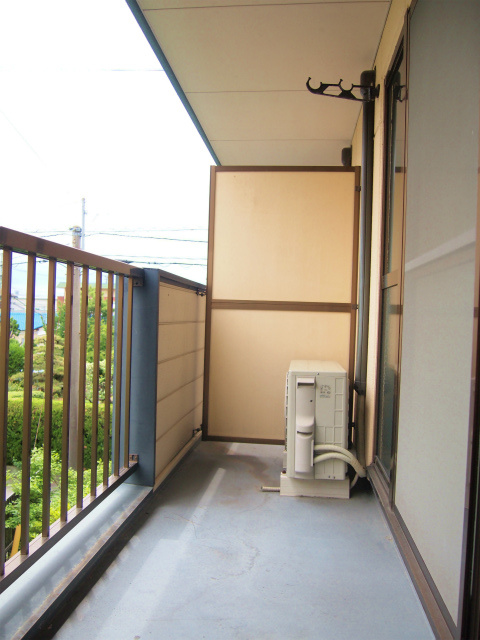 インポート久留米ルビーⅡ【10,000円キャッシュバック対象物件】のバルコニー|お洗濯にも便利なバルコニー付き