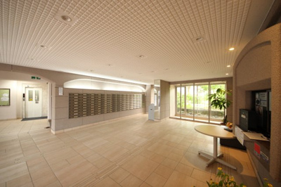 【エントランス】 | シャルム大津 | エントランス別角度