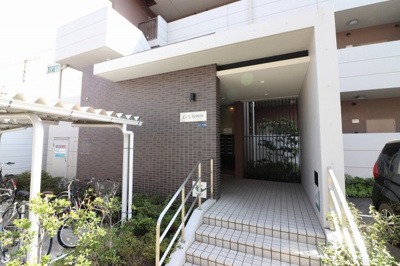 【エントランス】 | Le Chemin | 毎日通るエントランスはこのようになっています