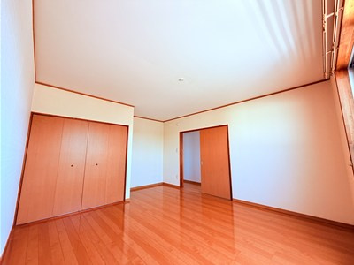 アジュールの洋室