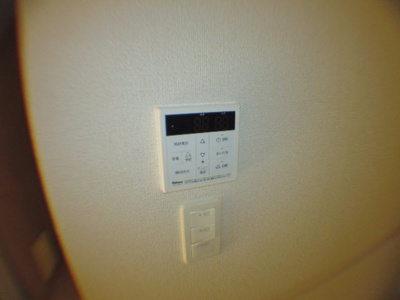 【浴室】 | ラ・ファミーユ | 浴室乾燥機