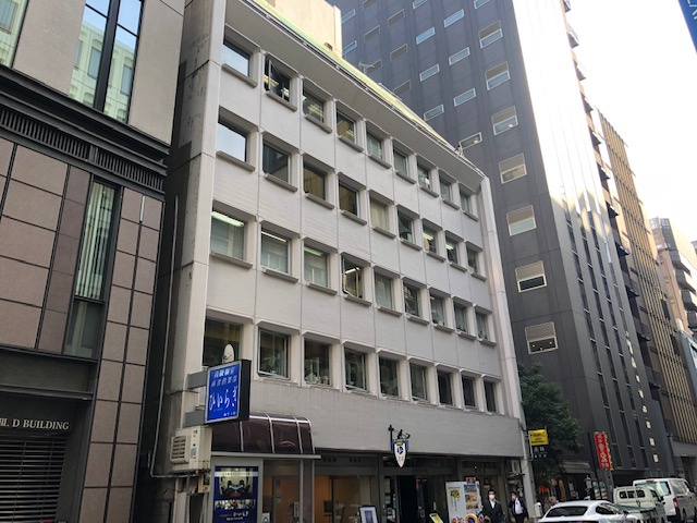 美術家会館の外観