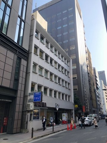 美術家会館の外観