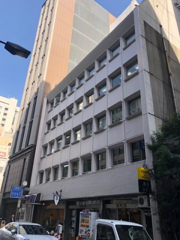美術家会館の外観