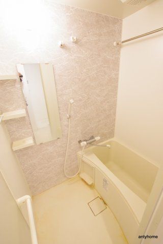 S-RESIDENCE新大阪リデンテ　仲介手数料無料の浴室