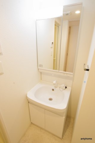 S-RESIDENCE新大阪リデンテ　仲介手数料無料の洗面所