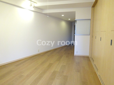 【居間・リビング】 | フォレステージュ江坂公園 | リビング9.87帖です