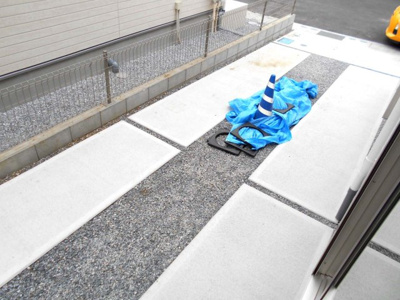 【駐車場】 | 新築　春日部　備後東　全5棟　2号棟 角地　らす2棟 | ・武里駅徒歩7分・一ノ割18分・駐車場２台縦列・南向き・4LDKとワイドバルコニー・正善小・武里中・