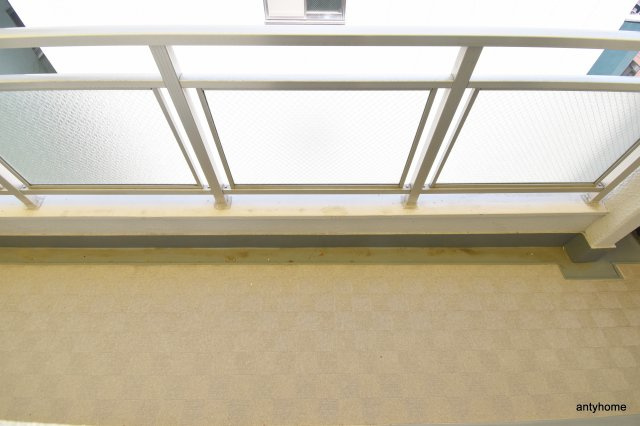 紙谷第１マンション　仲介手数料無料のバルコニー