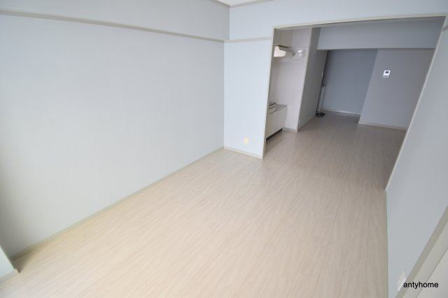 紙谷第１マンション　仲介手数料無料の居間・リビング