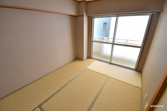 紙谷第１マンション　仲介手数料無料の和室