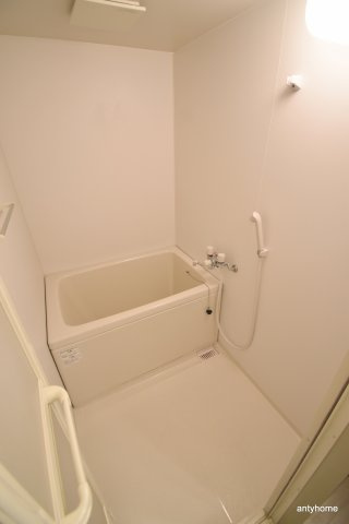 紙谷第１マンション　仲介手数料無料の浴室