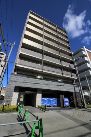 ザ・ロイヤルの外観