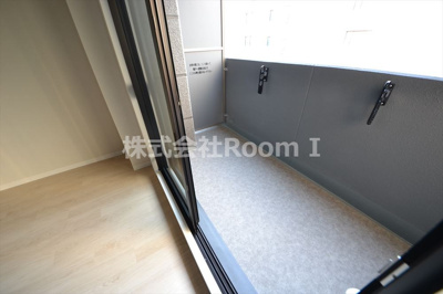 【バルコニー】 | アヴェニール北浜 | バルコニーからの眺めを楽しみながら食事をしませんか