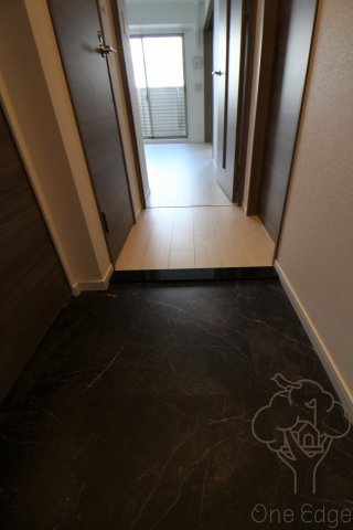 ザ・ロイヤルの玄関