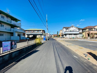 【前面道路含む現地写真】
