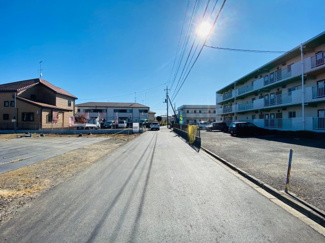 【前面道路含む現地写真】