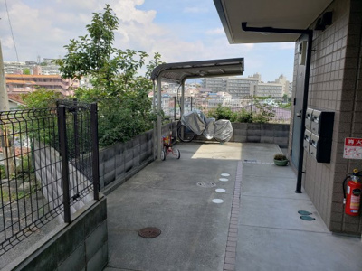 【その他共用部分】 | パレ・シェール霞ヶ丘 | 駐輪場☆神戸市垂水区　パレ・シェール霞ヶ丘　賃貸☆