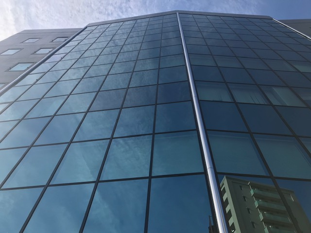 亀井ビルの外観