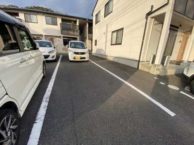 【駐車場】 | メゾネット栗林