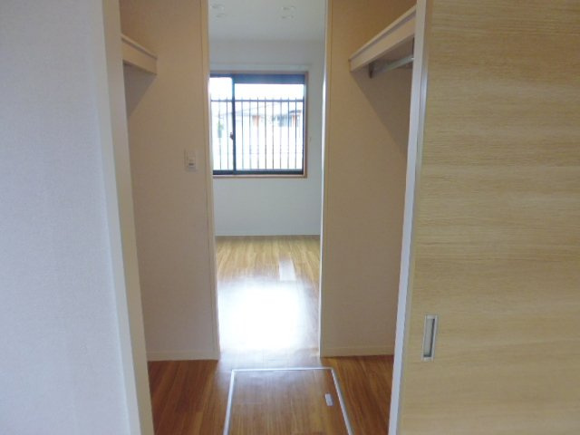 倉敷市福田町浦田のアパートの収納|ウォークインクローゼット