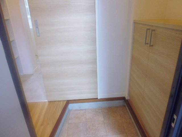 倉敷市福田町浦田のアパートの玄関