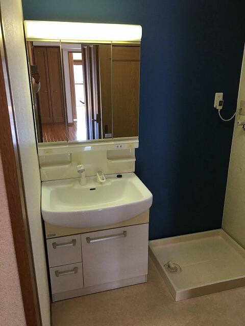 金子ビルの洗面所