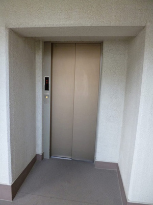 【その他共用部分】 | グリーンコーポ大倉山C | エレベーター付き！荷物の多い日や疲れた日でも、6階までラクラク上がれます☆