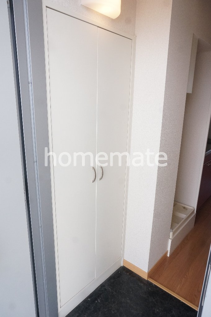 熊本市南区出仲間４丁目のアパートの玄関