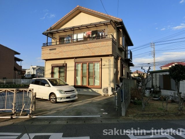 大和田新田　中古戸建　の外観|大和田新田　中古戸建　一条工務店施工　平成２１年建築　４ＳＬＤＫ　カースペース複数台
室内たいへんきれいです　土地約６３坪・建物約３７坪　