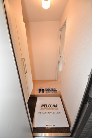 メゾン・ド・セリジェの玄関